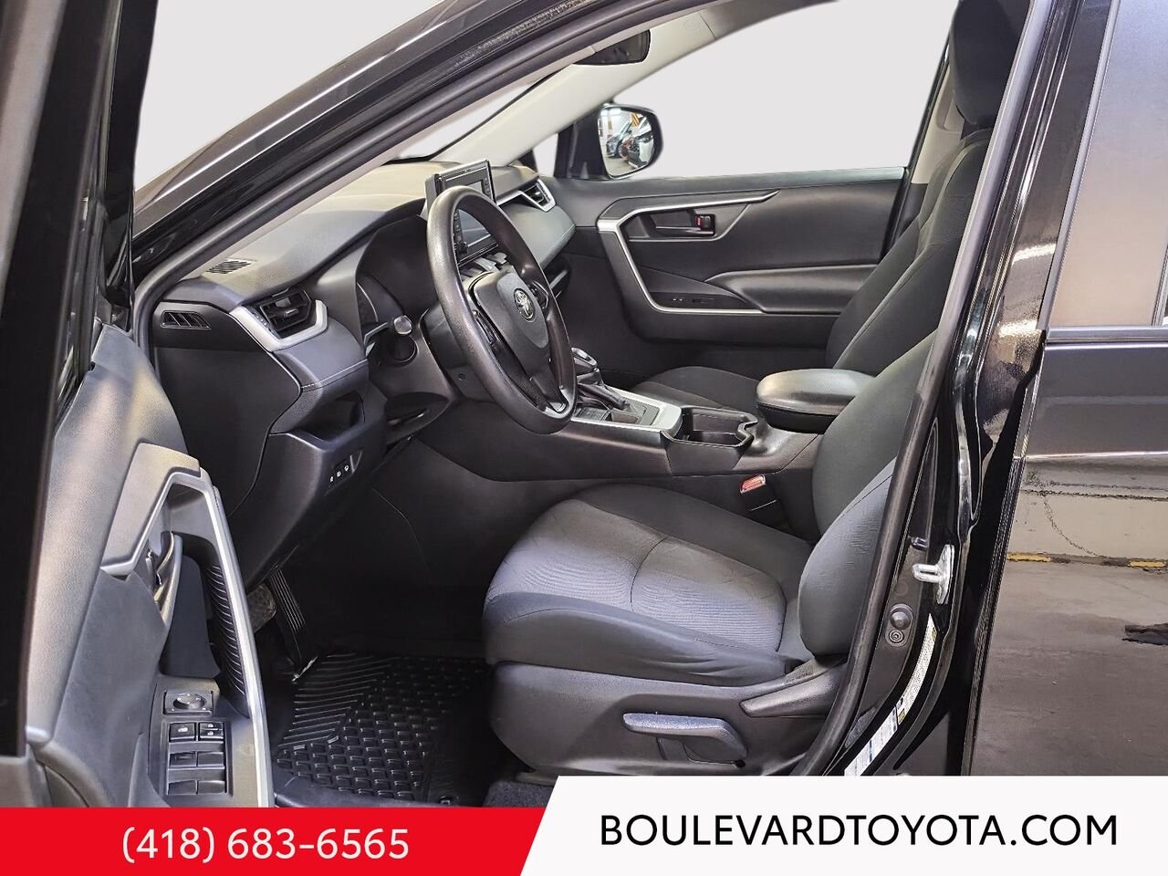 2019 Toyota RAV4 100673A-23 | LE, AWD Black Québec - photo #8
