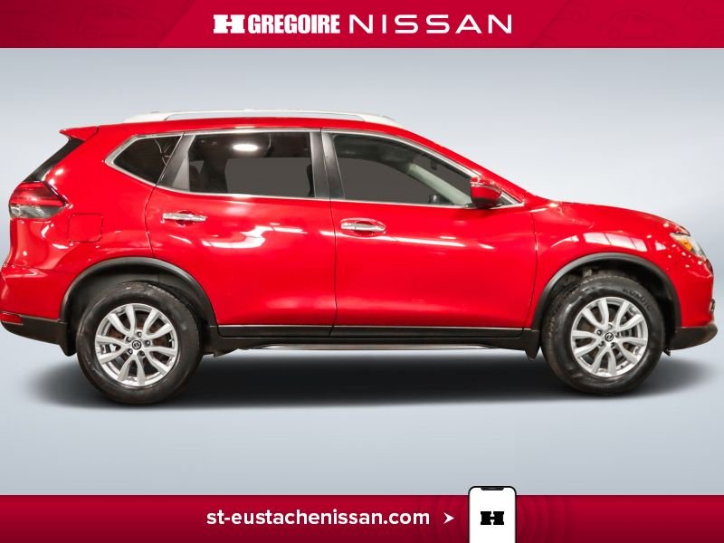 2017 Nissan Rogue Red Laval - photo #11