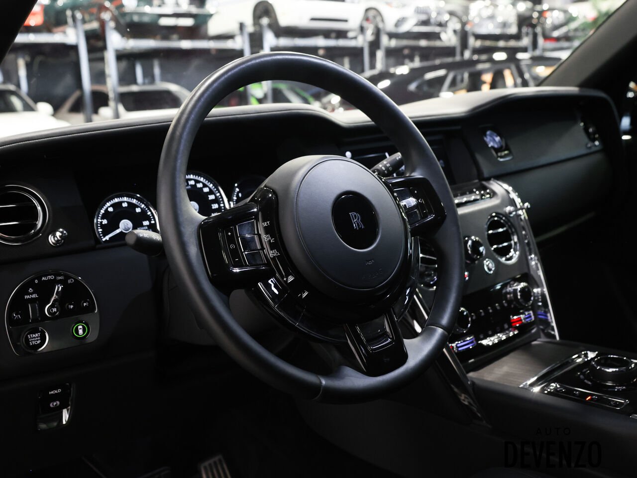 Rolls-Royce Cullinan 2022 Noir Saint-Eustache - photo #12