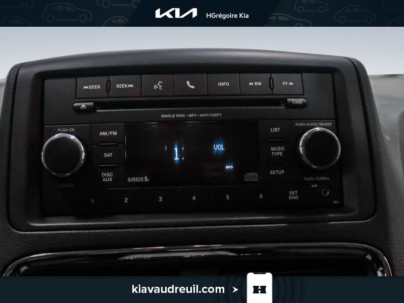 2017 Dodge GR Caravan Blue Laval - photo #19