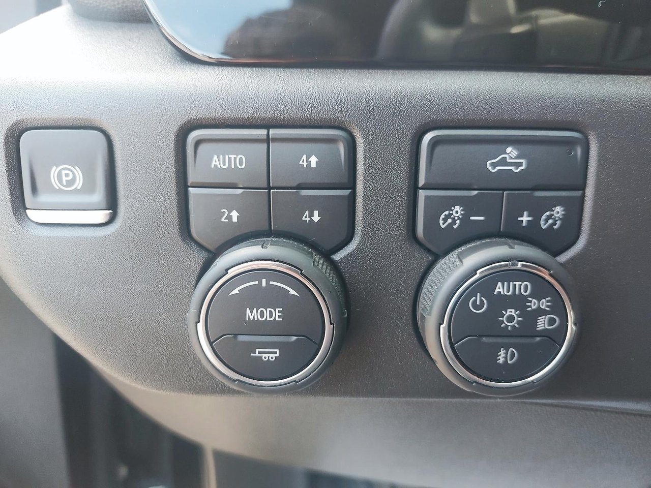 Chevrolet Silverado 1500 LT Trail Boss 2024 Noir Baie-Comeau - photo #15