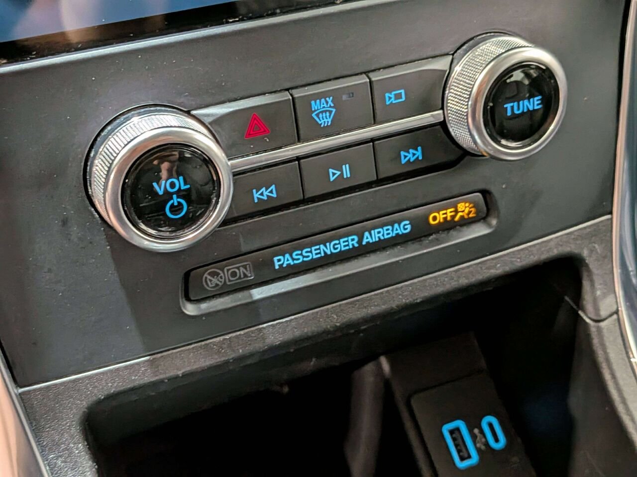 2023 Ford Edge Titanium AWD Silver Val-David - photo #26