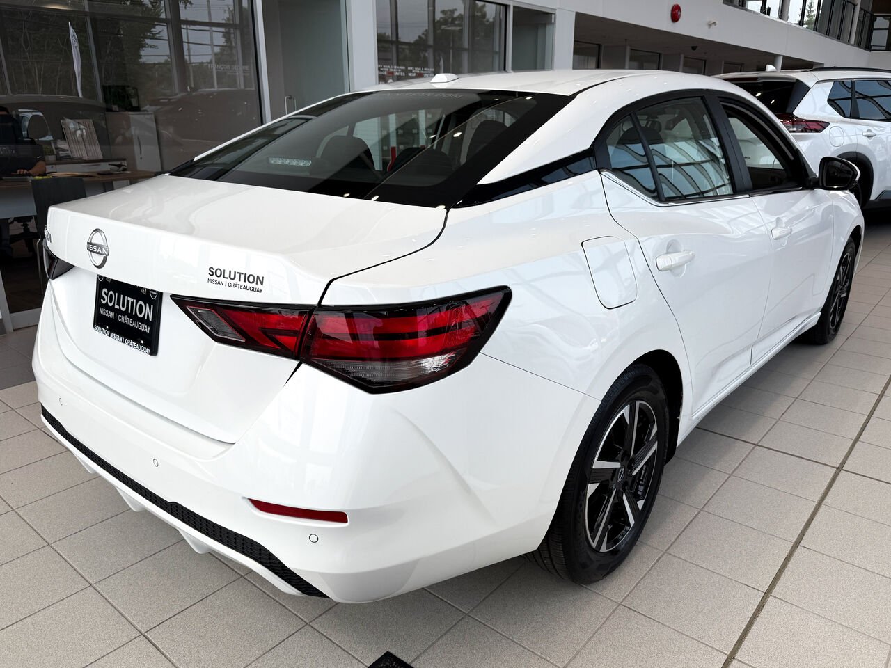 2025 Nissan Sentra SENTRA SV TOIT OUVRANT Aspen White TriCoat Châteauguay - photo #5