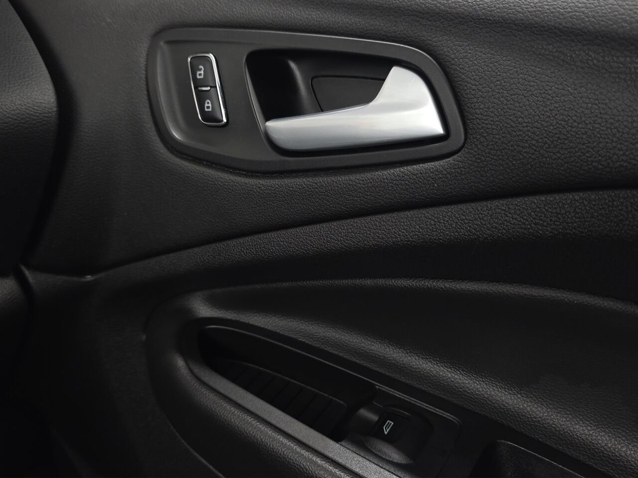 2015 Ford Escape SE, AWD White Val-David - photo #20