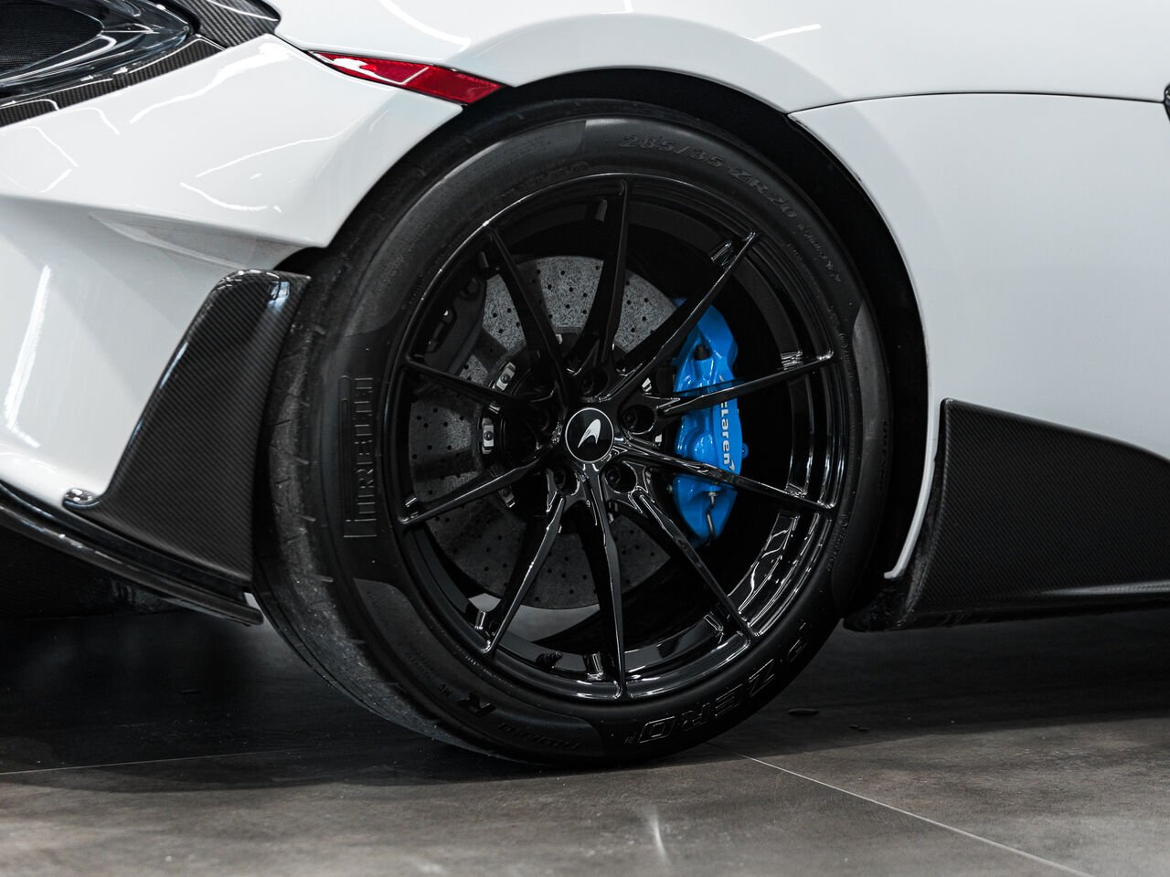 2019 McLaren 600LT White Saint-Eustache - photo #30