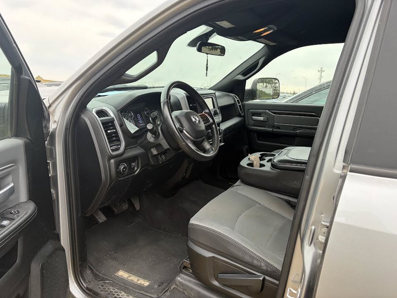 2021 Ram 2500 Big Horn 4x4 Crew Cab 6'4 Box Grey Sherwood Park - photo #6