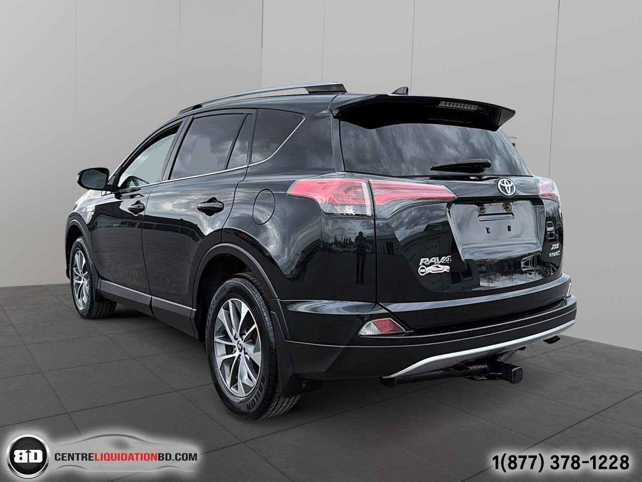 Toyota RAV4 Hybride LE+ 4 portes | BD0221 2017 Noir Granby - photo #7