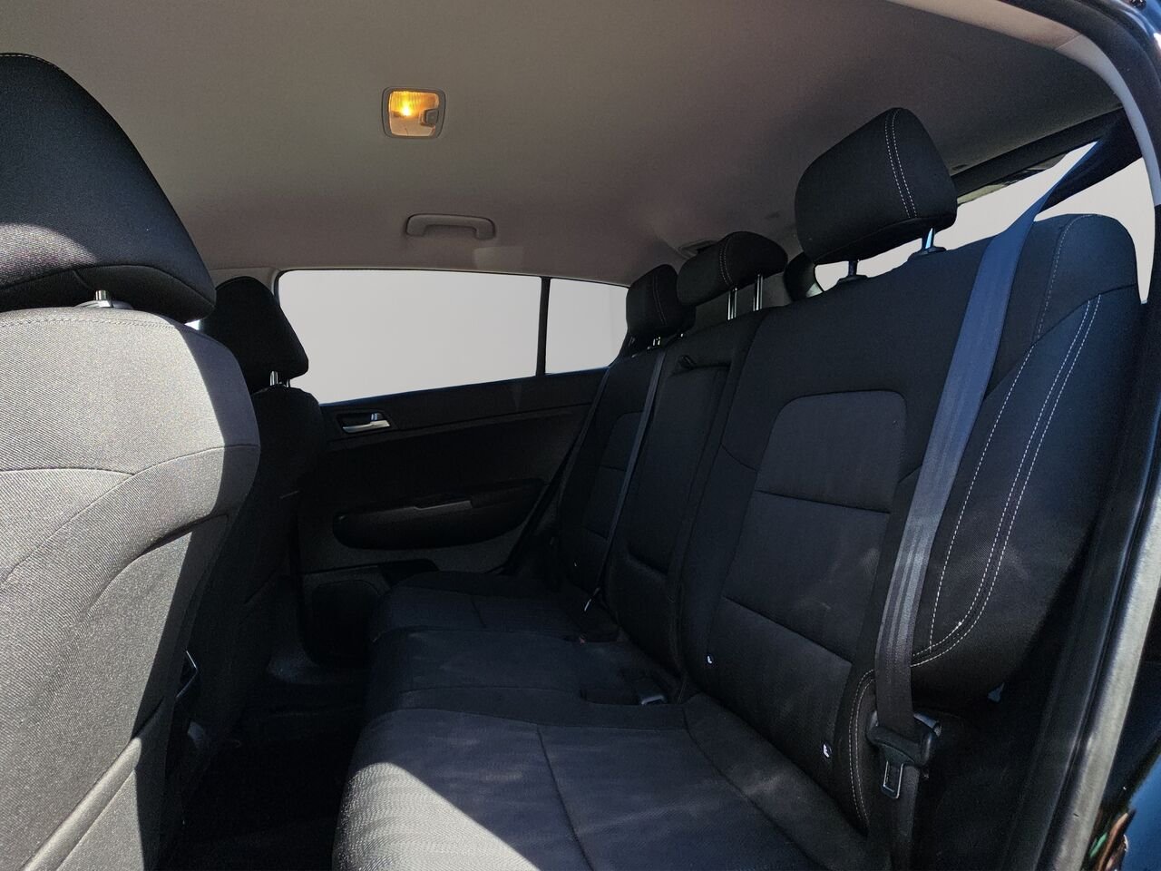 2017 Kia Sportage LX 4 portes TI, écran tactile, commande audio au volant, cruise control Blue Val-David - photo #25