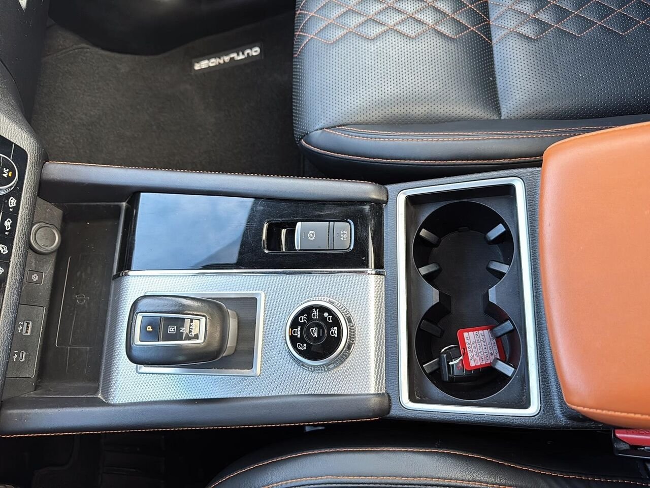 2023 Mitsubishi Outlander Grey Rouyn-Noranda - photo #17