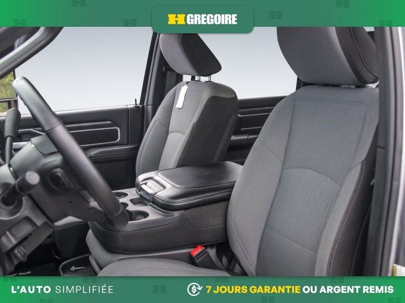 2024 Ram 3500 Grey Laval - photo #17