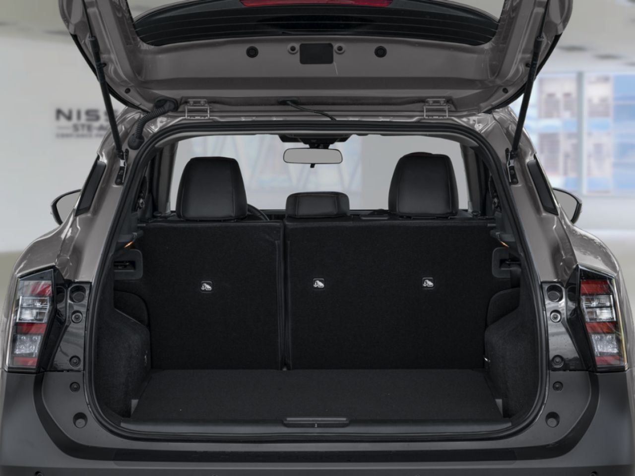 2026 Nissan Kicks Gun Metal Metallic Ste-Agathe des Monts - photo #10