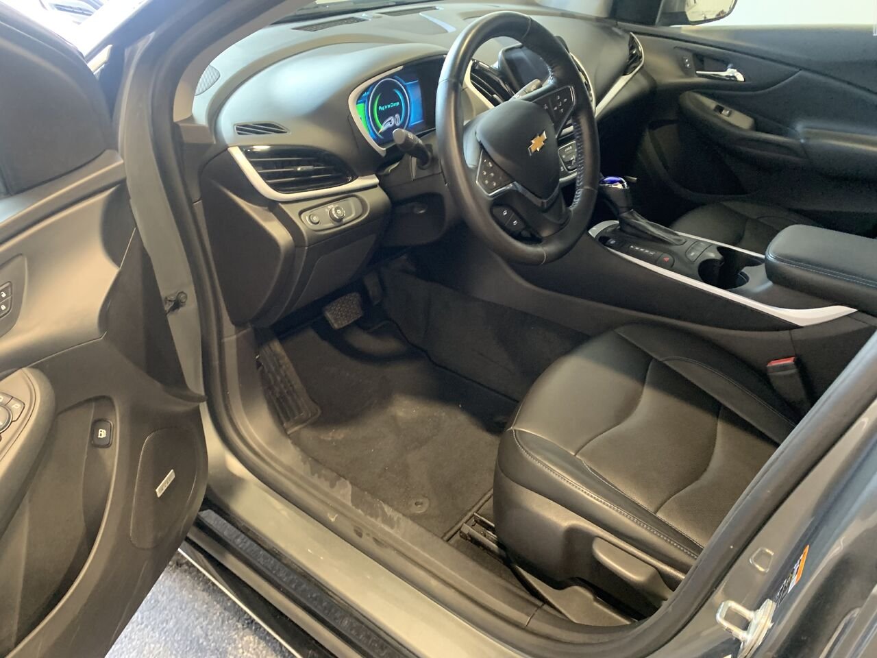 2017 Chevrolet Volt LT PHEV VOLT LT PHEV Grey Châteauguay - photo #24