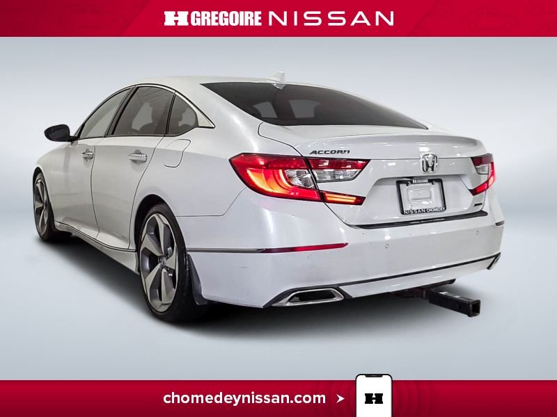Honda Accord CL7288 | Touring * Cuir * Toit * Mag * Volant Chauffant 2018 Blanc Laval - photo #5