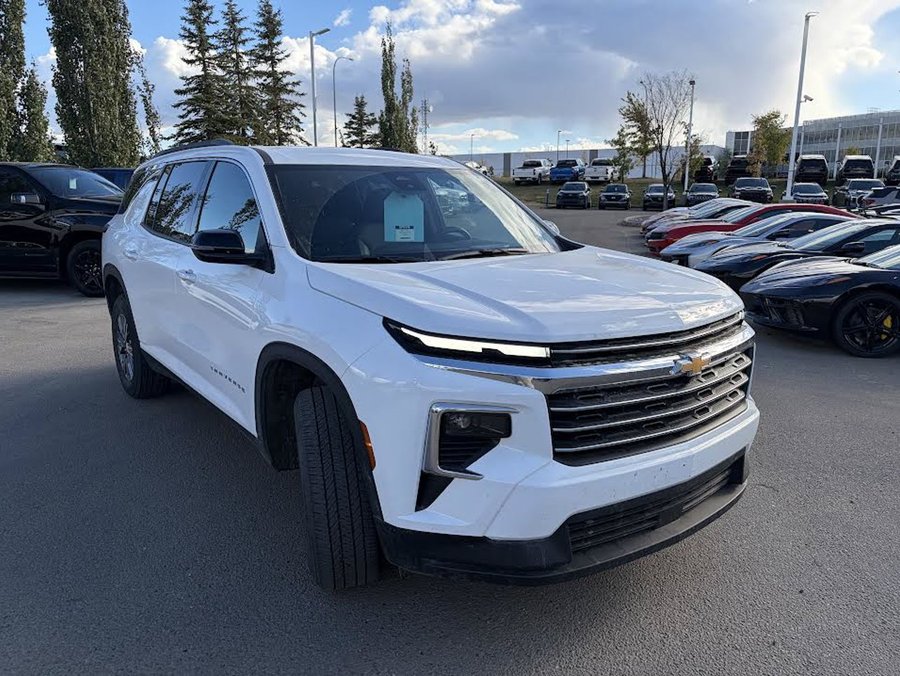 2026 Chevrolet Traverse LT AWD 2.5L | Trailering Package White