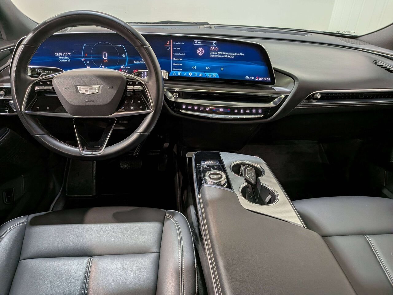 Cadillac LYRIQ 4dr Tech w/1SA 2024 Noir Val-David - photo #29
