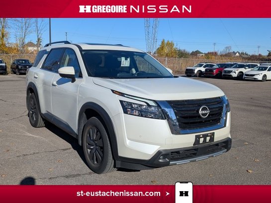 2024 Nissan Pathfinder SV TOIT OUVRANT APPLE CARPLAY MAGS 2.99 White