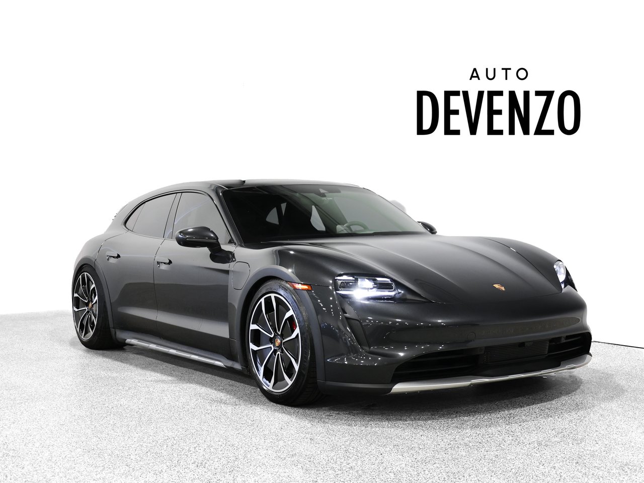Porsche Taycan 2022 Gris Saint-Eustache - photo #0