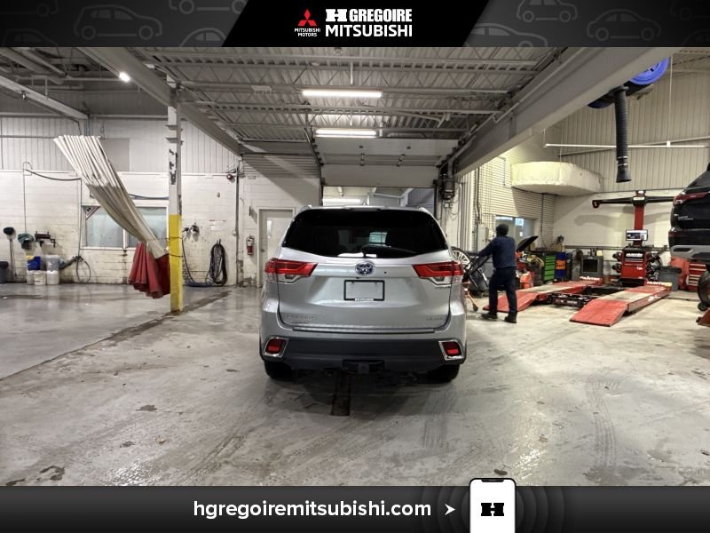 2017 Toyota Highlander HYBD Grey Blainville - photo #7