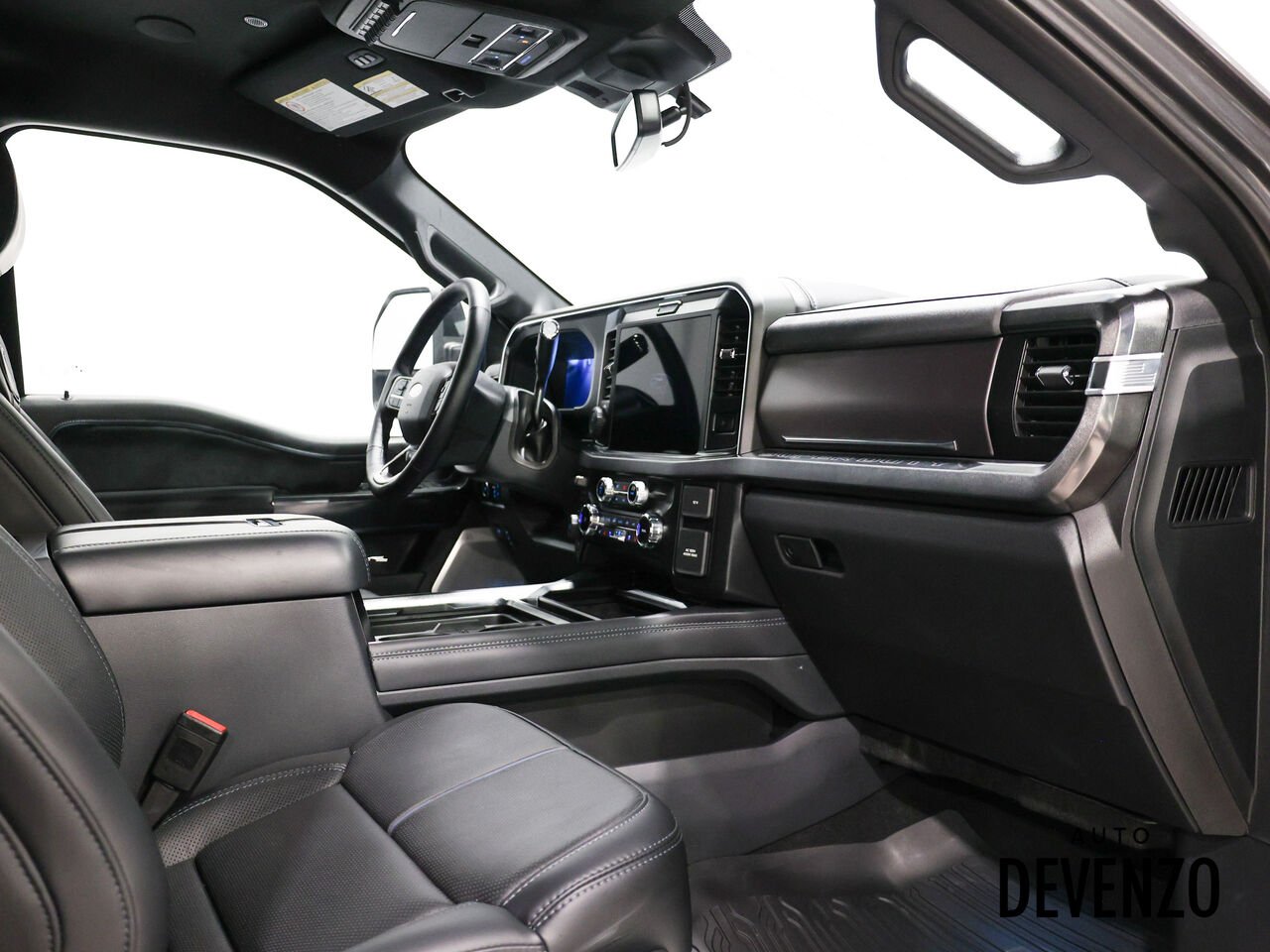 2026 Ford Super Duty F-450 DRW Grey Saint-Eustache - photo #8