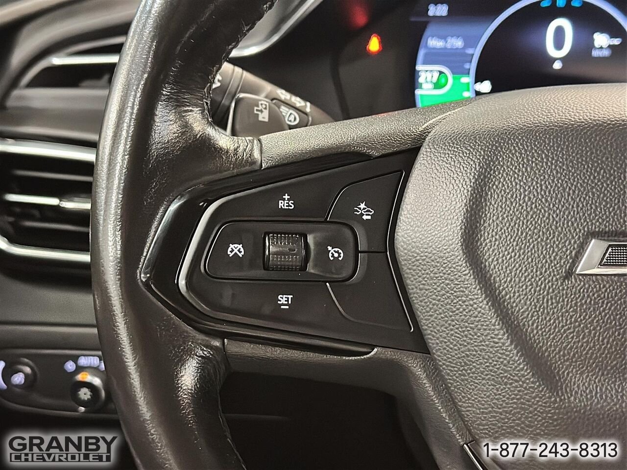Chevrolet Bolt EUV LT | 27-0107A 2022 Gris Granby - photo #21