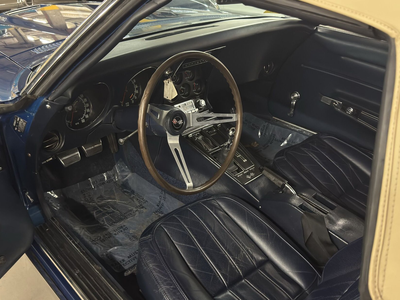Chevrolet Corvette 1968 Bleu Montréal - photo #14