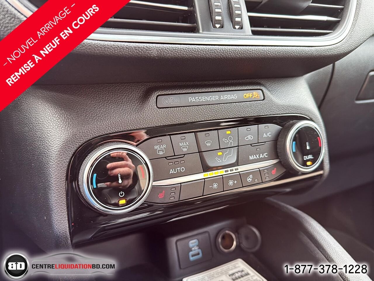 Ford Escape Titanium hybride TI | BD0435 2022 Noir Granby - photo #15