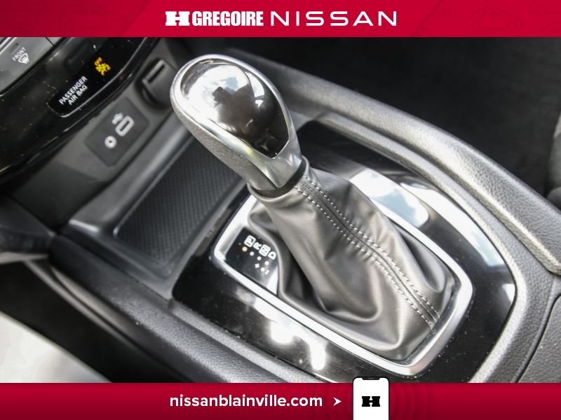 Nissan Qashqai 2023 Blanc Laval - photo #19