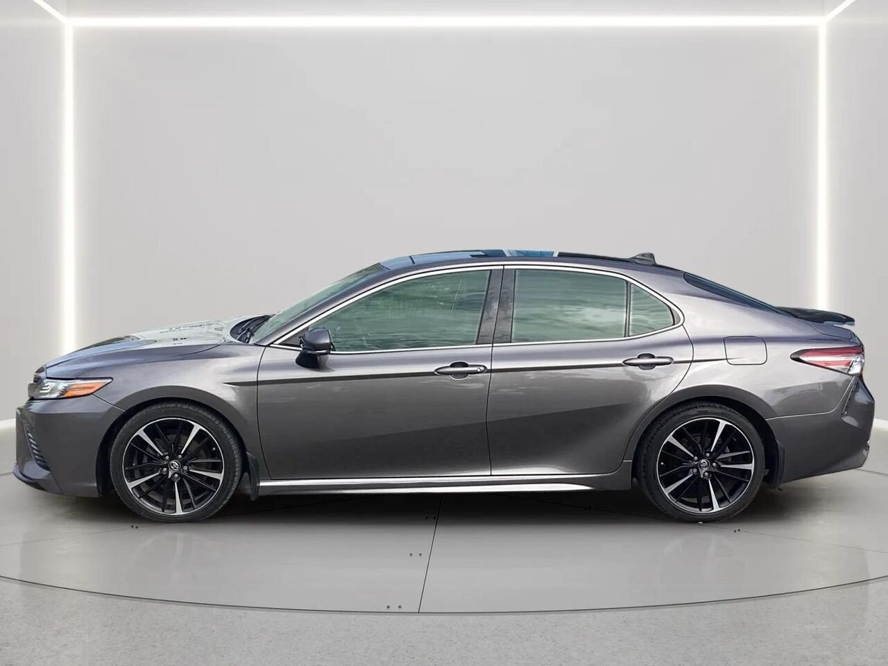 2018 TOYOTA CAMRY XSE V6 Pre-dawn Grey Mica Gatineau - photo #1