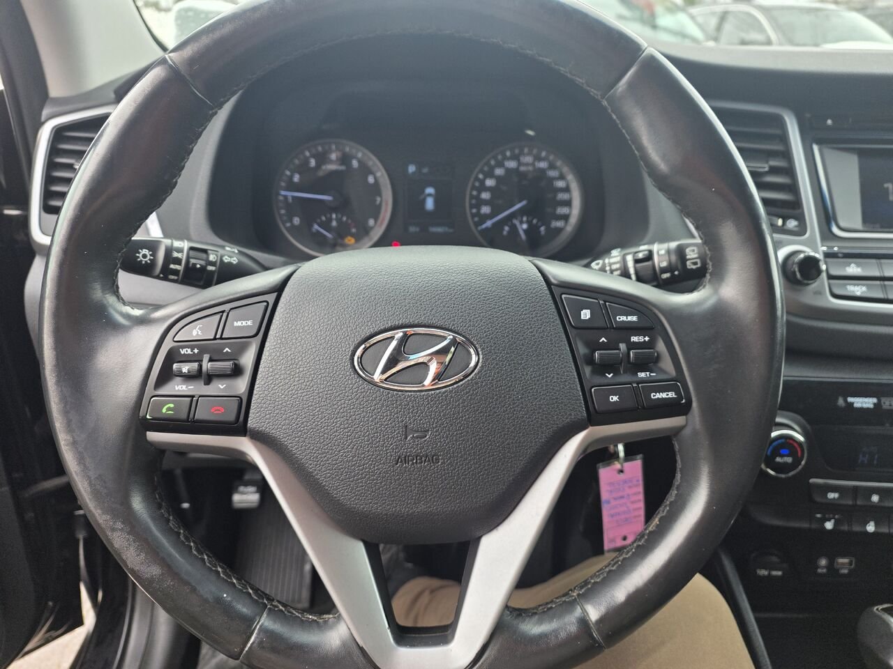 2017 Hyundai Tucson Black  - photo #20