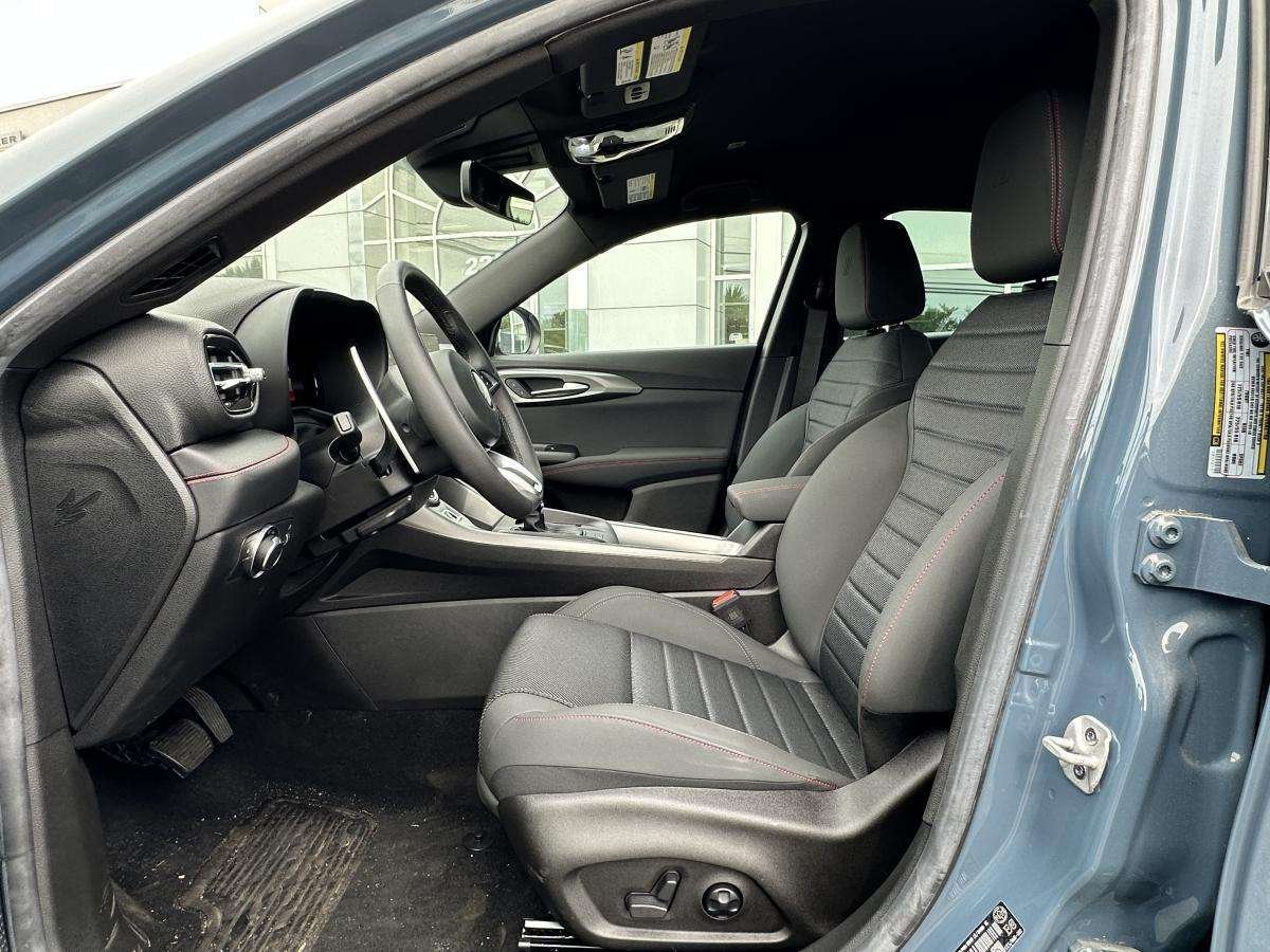 2024 Dodge Hornet Blue Saint-Basile-le-Grand - photo #11