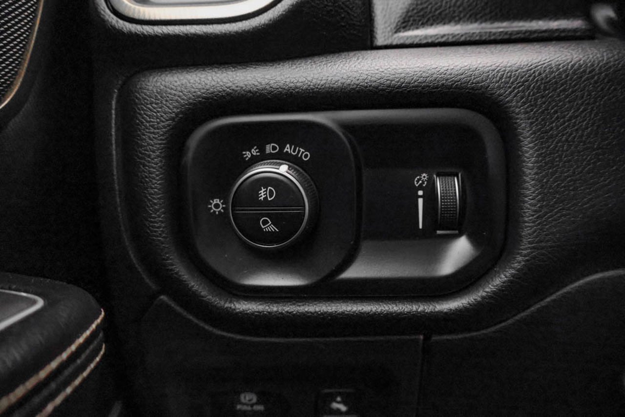 2023 Ram 1500 Sport 4x4 Crew Cab 5'7 Box Grey Sherwood Park - photo #16