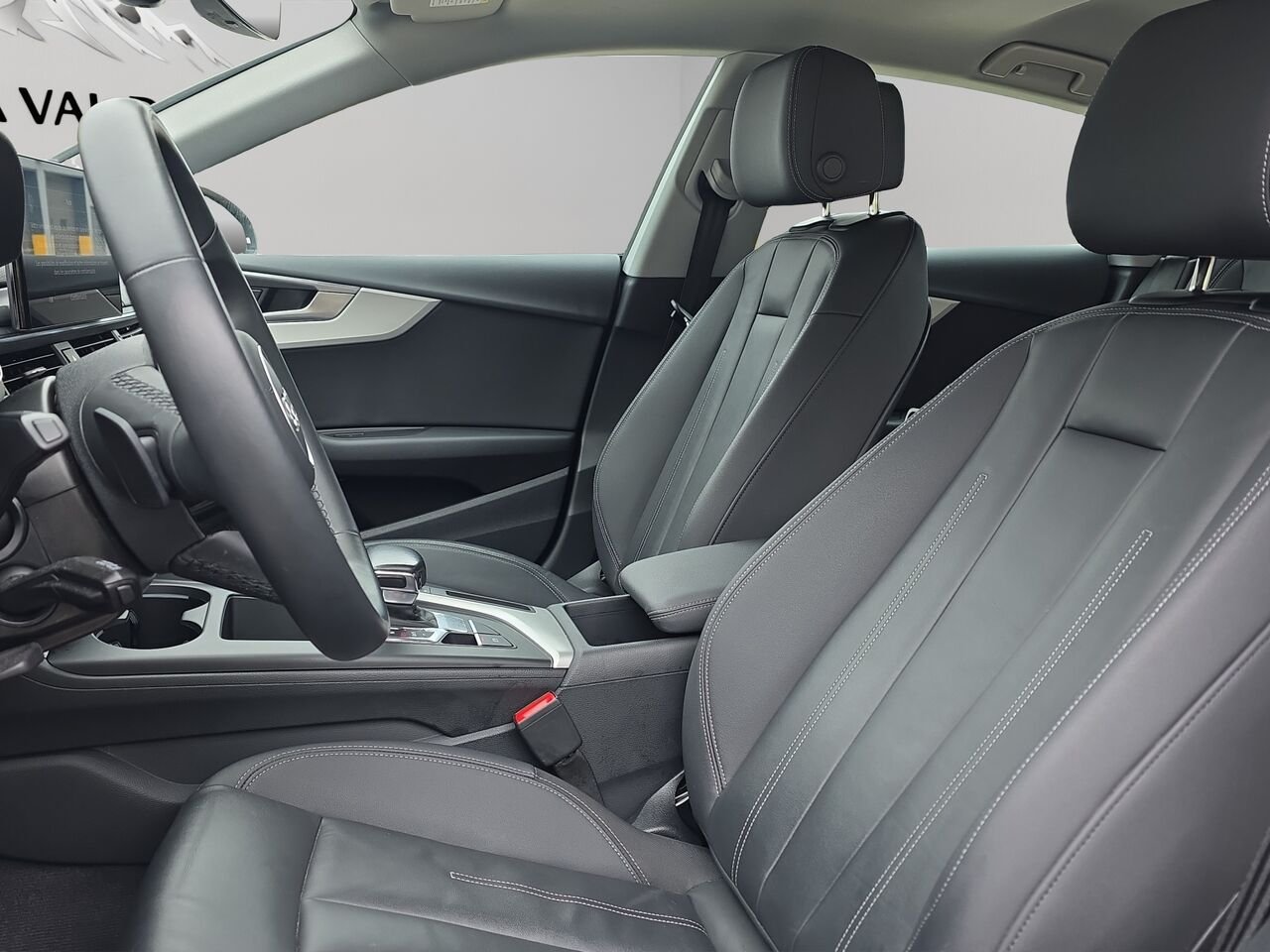 2023 Audi A5 Sportback A5 45 2.0T Sportback Komfort Quattro, Jamais accidenté, Sièges à fonction mémoire, Volant Black Val-David - photo #5