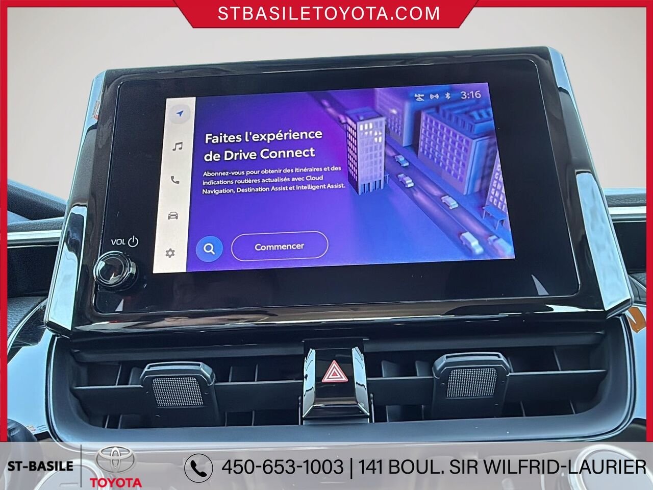 2025 TOYOTA COROLLA Blue Saint-Basile-le-Grand - photo #18