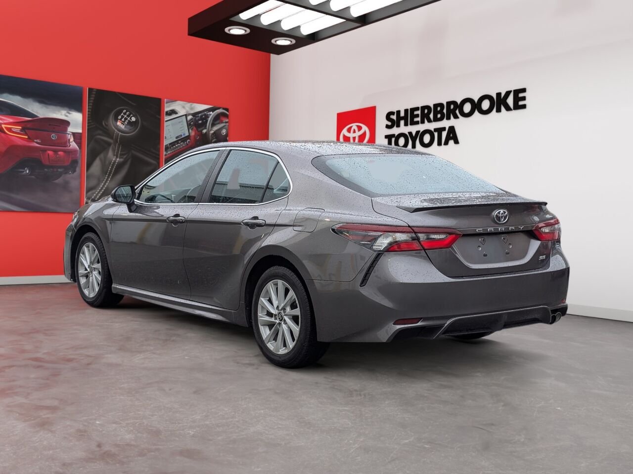 Toyota Camry SE/SIÈGES CHAUFFANTS/VOLANT CHAUFFANT/AC/BLUETOOTH/CAMERA DE RECUL 2024 Gris Sherbrooke - photo #3