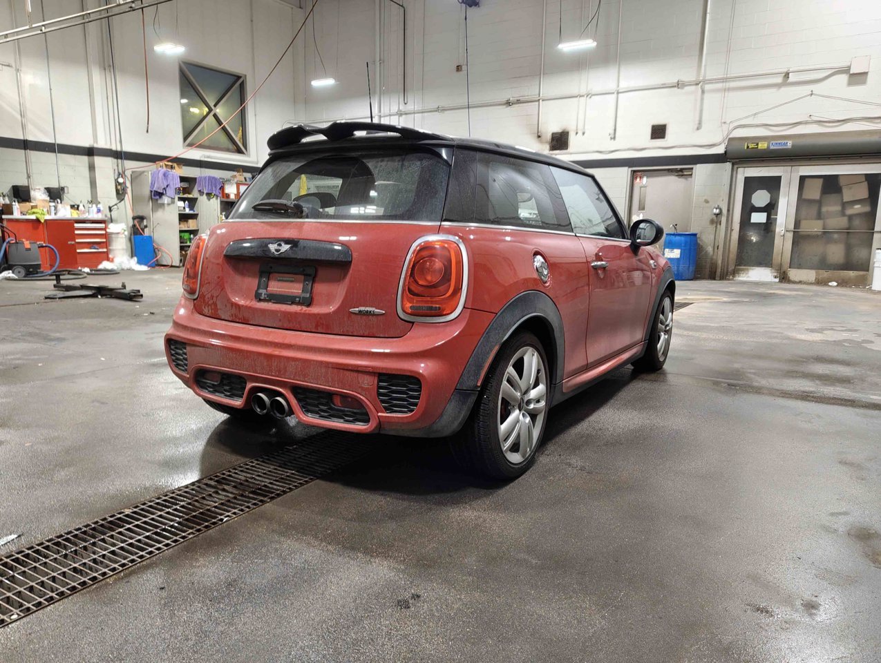 2017 MINI Cooper Hardtop 3dr HB John Cooper Works Red Sherwood Park - photo #5