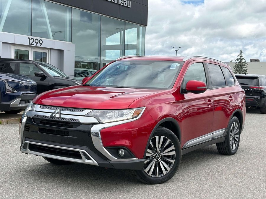 2020 Mitsubishi Outlander EX Red