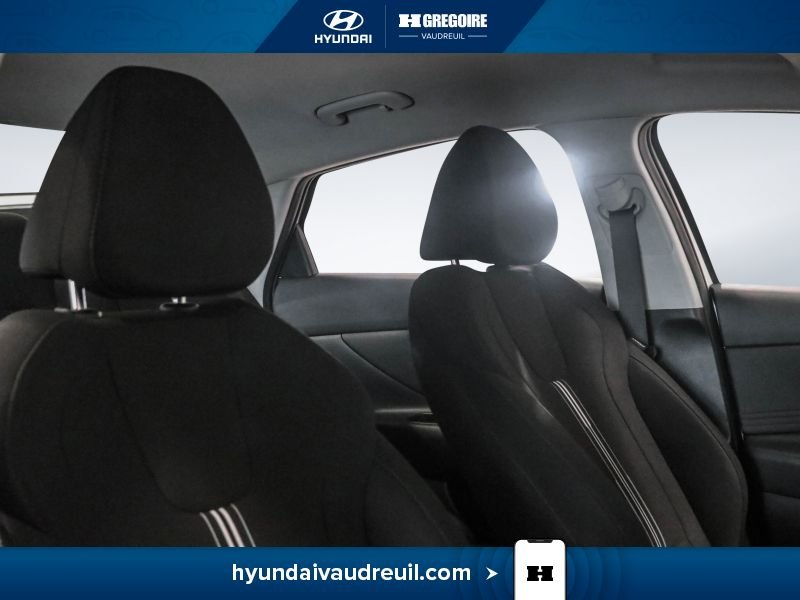 2024 Hyundai Elantra White Laval - photo #29