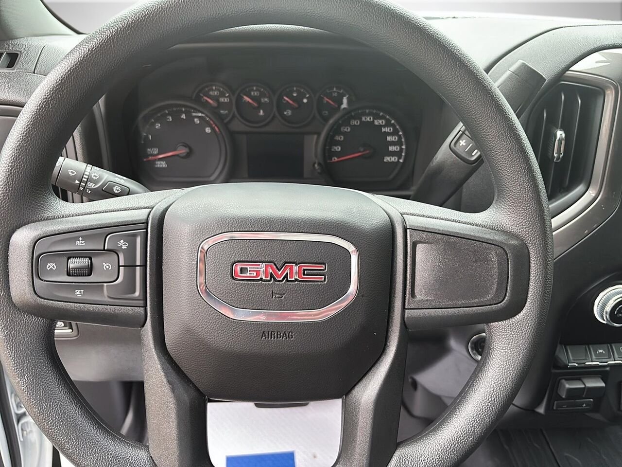 GMC Sierra 1500 Pro cabine multiplace 4RM 157 po 2026 Blanc Saint-Hyacinthe - photo #9