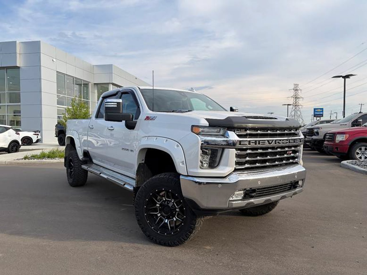 2020 Chevrolet Silverado 2500HD 4WD Crew Cab 159 LTZ White Sherwood Park - photo #1
