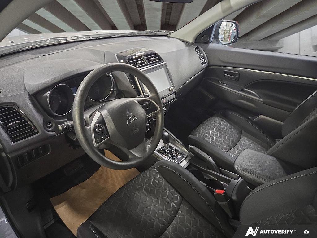 2025 Mitsubishi RVR 2602191A | ES, low kms, nearly new. White Edmonton - photo #12