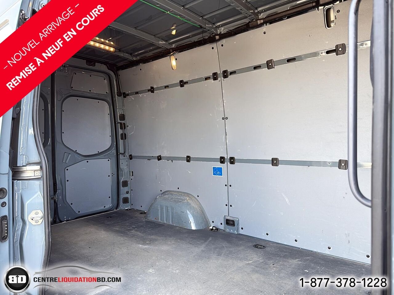 2022 Mercedes-Benz Sprinter fourgonnette utilitaire 2500 V6 144PO | BD0440 Grey Granby - photo #12