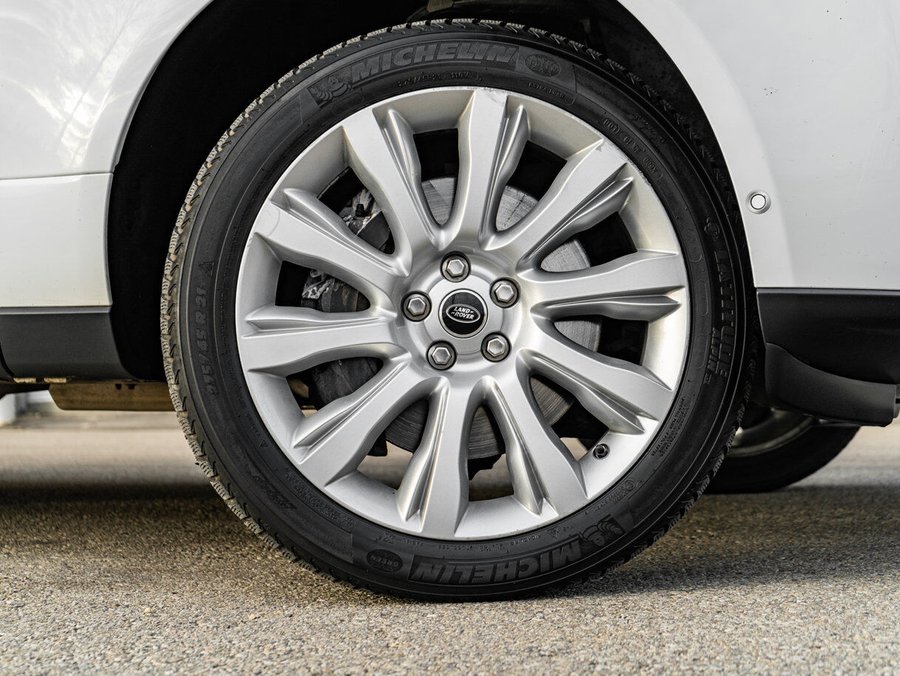2013 Land Rover Range Rover SC White