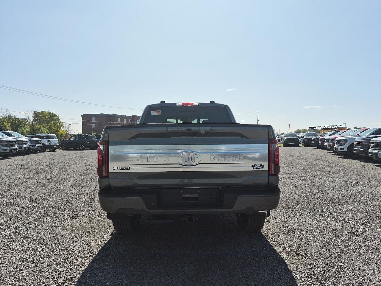 Ford F-150 2F354 | KING RANCH 2026 Gris carbonisé métallisé Saint-Jérôme - photo #4