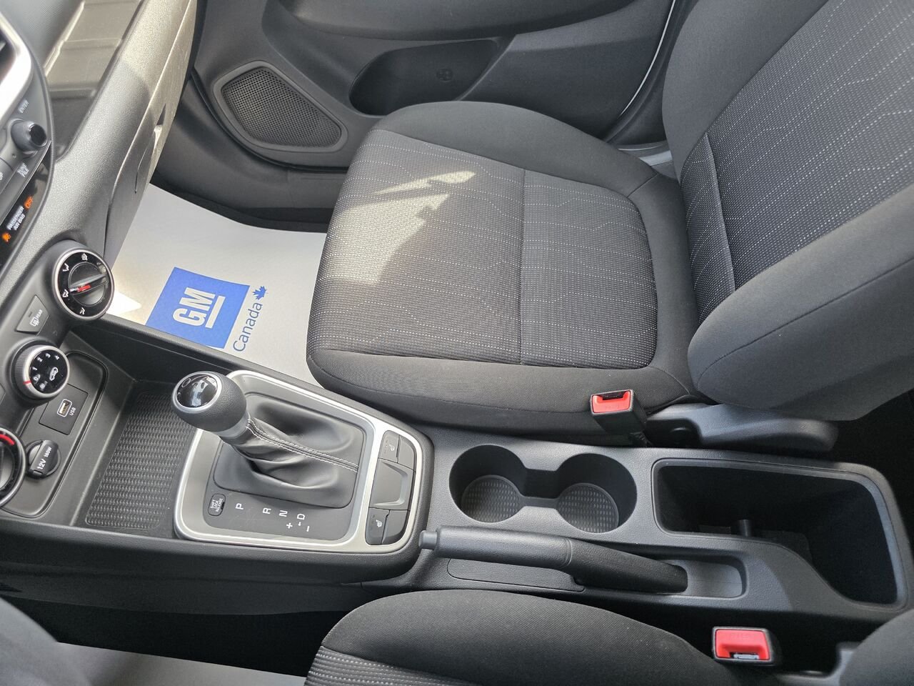 2021 Hyundai Venue Essential IVT avec couleur deux tons White Rouyn-Noranda - photo #36