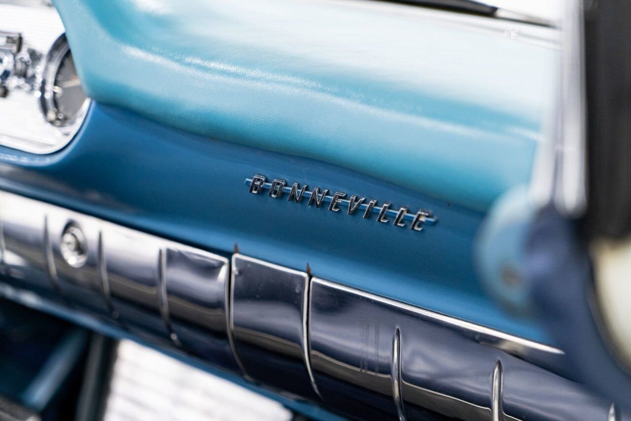 Pontiac Bonneville *PRICE IN USD* Fuel injected 347/315HP 1 of 630 produced 1957 Blanc Montréal - photo #68