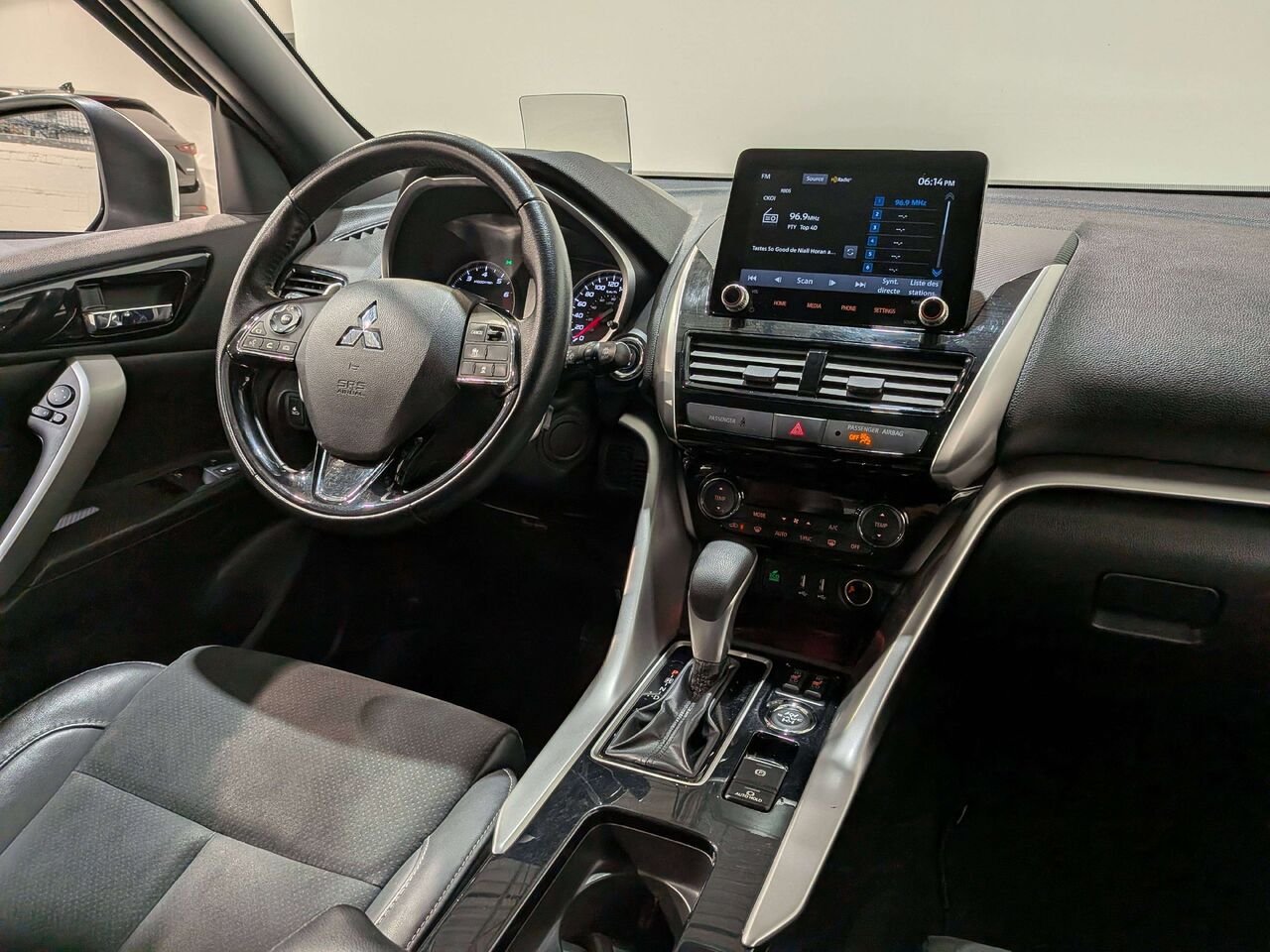 2022 Mitsubishi Eclipse Cross SEL S-AWC *Ltd Avail* Grey Mirabel - photo #15