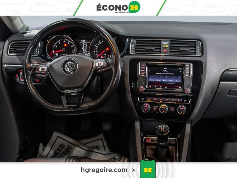 Volkswagen Jetta 822766 | Wolfsburg Edition TOIT GR ÉLEC A/C BLUETOOTH CAMÉR 2017 Noir Laval - photo #21