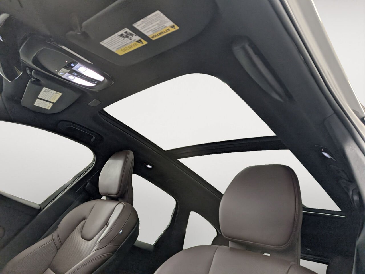 VOLVO XC60 Ultimate Bright Theme AWD Toit Pano Sièges Chauffants 2023 Gris Sherbrooke - photo #9