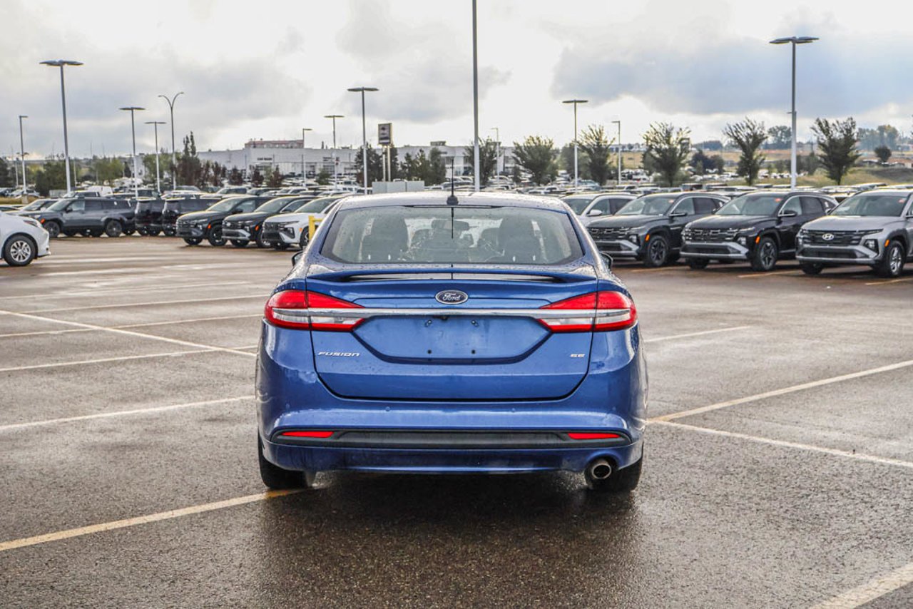 2018 Ford Fusion SE FWD Blue Sherwood Park - photo #6