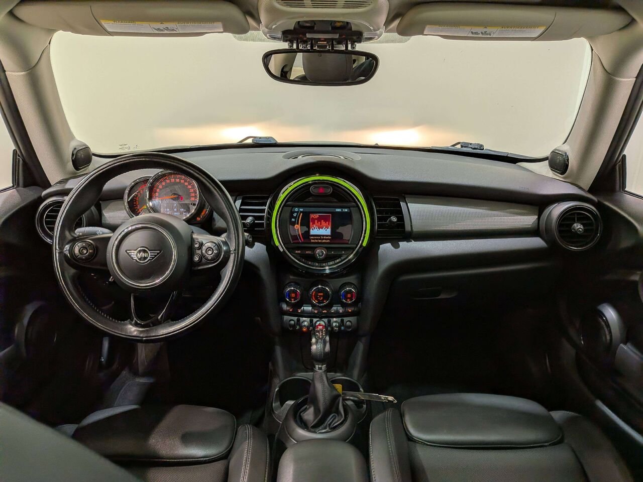 MINI 3 Door Cooper FWD 2019 Gris Val-David - photo #11